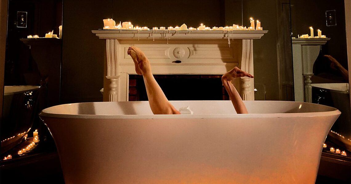 NSCD Alumna Shelley Eva Haden co-creates “Swan Lake Bath Ballet”