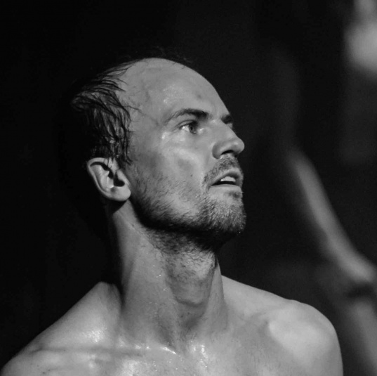 Gavin Coward headshot